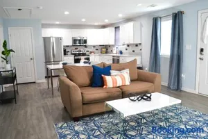Image of Convenient Atlanta Home