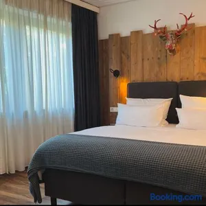 Image of Kreuzblume Hotel & Weinstube