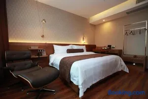 Image of James Joyce Coffetel Wuxi Taihu Square Subway Station Branch