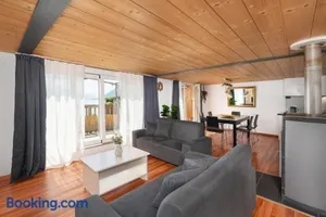 Image of Charming Apartment-Prime Location