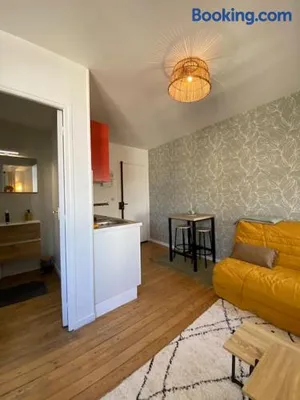 Image of Cosy Mac Nab