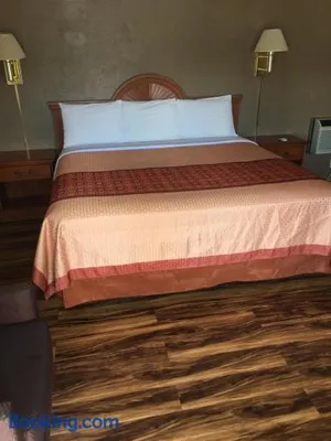 Image of Hilltop Inn