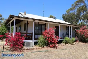 Image of Daisy Cottage located on Buckland Estate