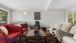 Image of Jetty Hideaway - Cosy Cottage, Fireplace, Gardens