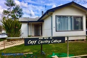 Image of Cosy Country Cottage with AirCon