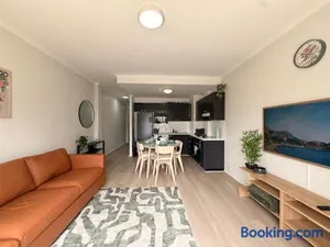 Image of 1 Bed City Stay, ICC, Darling Harbour, Light Rail,Food