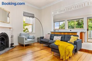 Image of Charming Merewether Cottage