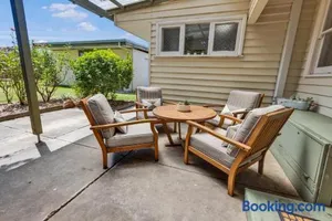 Image of Cearc House