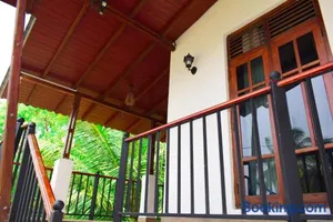 Image of Parallel villa