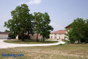 Image of Le Clos Saint-Jean - Chambre d'hôte Rosie