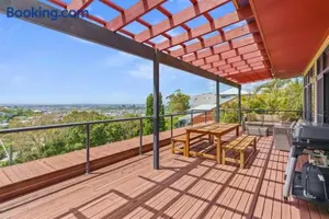 Image of Hilltop Hideaway Family Escape