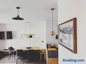 Image of Chalet Schwarz