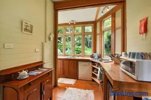 Image of Idlehour - central, cosy classic mountain cottage