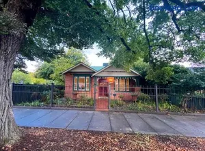 Image of Kelpie Cottage, Luxe 1930s Stay in the Heart
