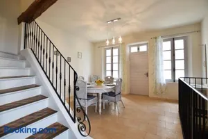 Image of L'Oustau - ruelle bucolique