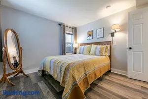 Image of Cozy 1BR w/ 4min walk to Downtown [Blueberry Hill]