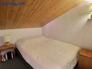 Image of Appartement Confortable 6 Pers, Près des Pistes, 2 Chambres + Couchages, Animaux Acceptés - FR-1-182-95