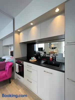 Image of Le Central Victoria IV - Central Point - 22m2
