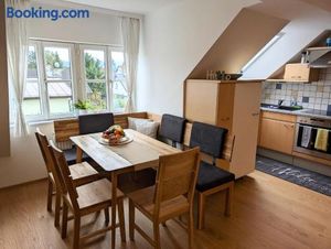 Image of Ruhige 3-Zimmer-Wohnung am Stadtrand mit Bergblick