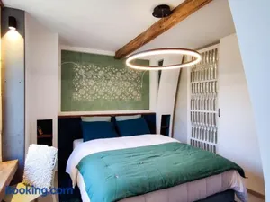 Image of Gîte d'Architecte 6 Pers. avec Terrasse et Jardin à Pissotte - FR-1-426-480