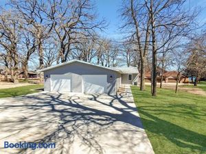 Image of Grassy Knoll Retreat on the Big Spirit Lake