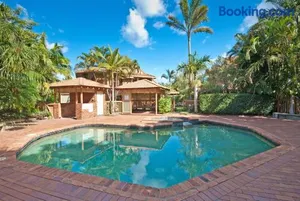 Image of Calinda Sol - 9 - 9 Massinger Street