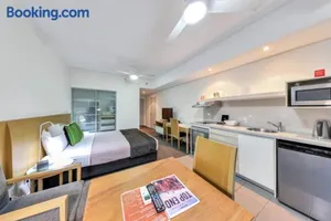 Image of Sensation Sunsets Seaviews I Mantra' Central CBD Apartment