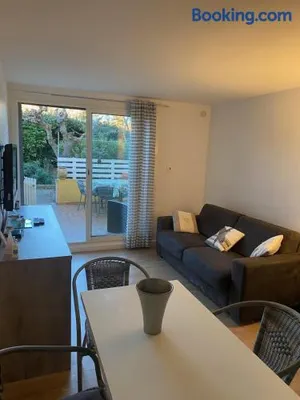 Image of Studio terrasse proche plage