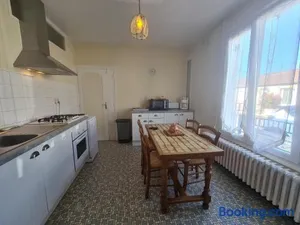 Image of Maison avec jardin, proche centre-ville et sites touristiques - FR-1-591-59
