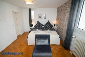 Image of Feel like Home 4