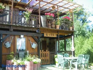 Image of Le Nid Du Caveau