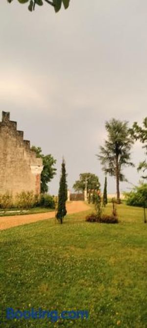 Image of la tour carrée d'un chateau