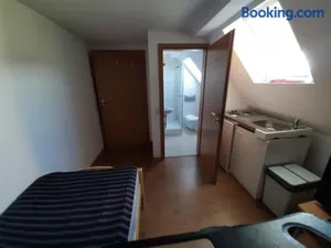 Image of Biberach-Riss-Zimmer-frei, Einzel-Zimmer Bad Küche