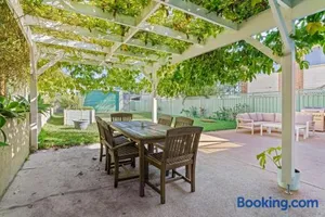 Image of Catalina Bay - Child & Pet Friendly