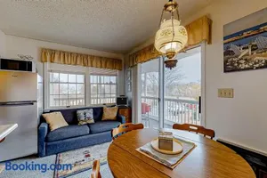 Image of Wellington Manor 240