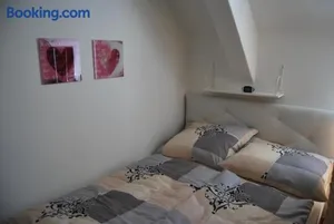 Image of Linz SUNNY