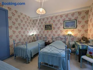 Image of Chambre Glycine 3 pers, ferme familiale, près des châteaux - FR-1-591-697