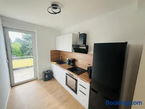 Image of Entire House l 12 Beds l 8 Room l Floor-Heating l WiFi