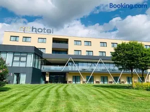 Image of MT Hotel