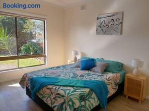 Image of Boyle's Beach House - Fully furnished 3 Bedroom home. Secure parking.