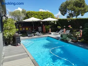 Image of Les arbousiers