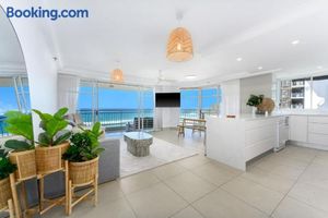 Image of Stunning Views - 15t Floor Unit