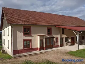 Image of Grande Maison pour 10 Pers. avec Jardin, Terrasse, BBQ, Près de Bruyères et Gérardmer - FR-1-589-335