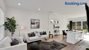 Image of Stylish Two Story Close to South End and Uptown