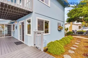 Image of Jewel by the Sea