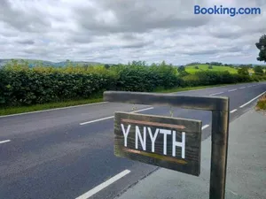 Image of Y Nyth