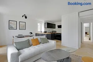 Image of Pick A Flat's Apartment on Place du Tertre