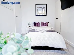 Image of Tropicana House