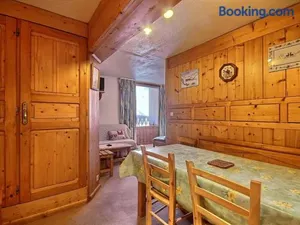 Image of Appartement 4 pers au pied des pistes, accès direct commerces, La Plagne - FR-1-455-122