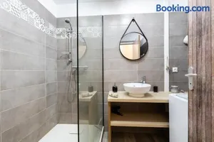 Image of L'Antique - Au pied du Théâtre - 1 à 4 pers - Wifi